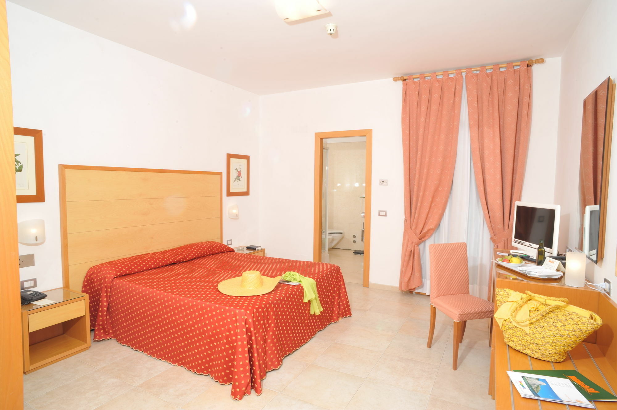 Hotel Degli Aranci Vieste Exterior photo